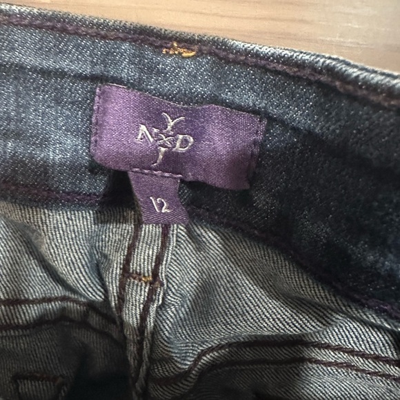 NYDJ Straight Jeans Relaxed Fit - Picture 5 of 6